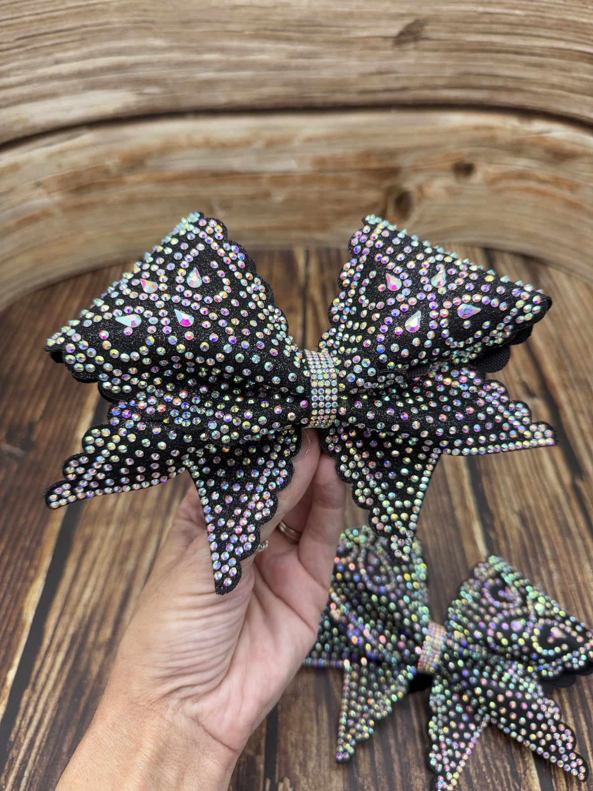 Scallop Bubble Edge Cheer Bow with Teardrop stones: Rhinestone All-Star Competition Bow