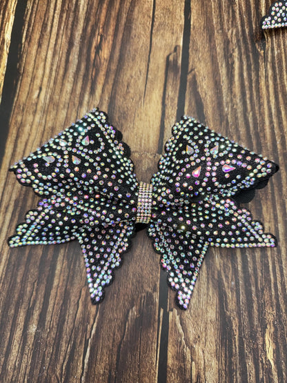 Scallop Bubble Edge Cheer Bow with Teardrop stones: Rhinestone All-Star Competition Bow